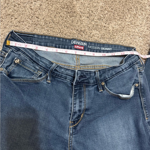 Levi’s Denizen Modern Skinny Jeans Size 10M Medium Wash Stretch Denim - Picture 3 of 11